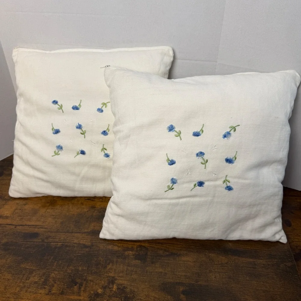 Laura Ashley Pillow Covers Set 2 White Blue Floral Linen Cotton 14